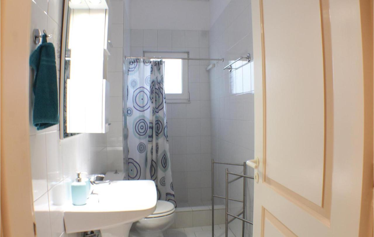 Amazing Home In Chalkida With Wifi Екстериор снимка