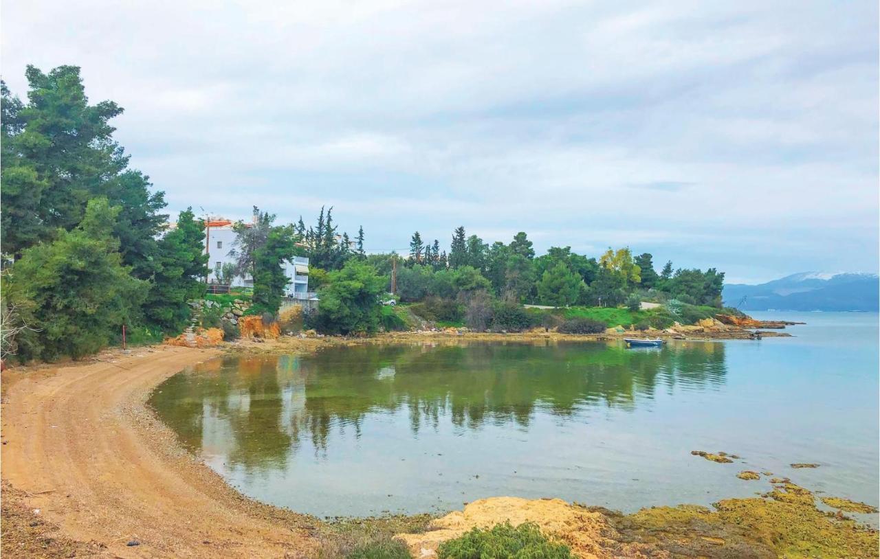 Amazing Home In Chalkida With Wifi Екстериор снимка